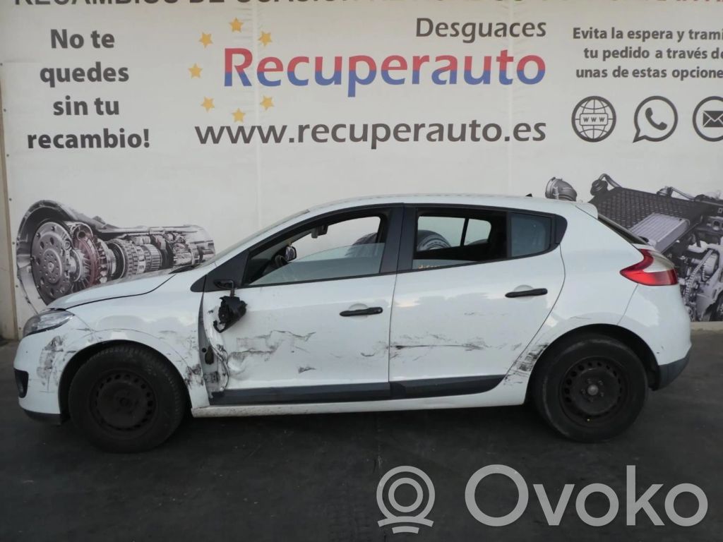 Megane III Megane  112100014R