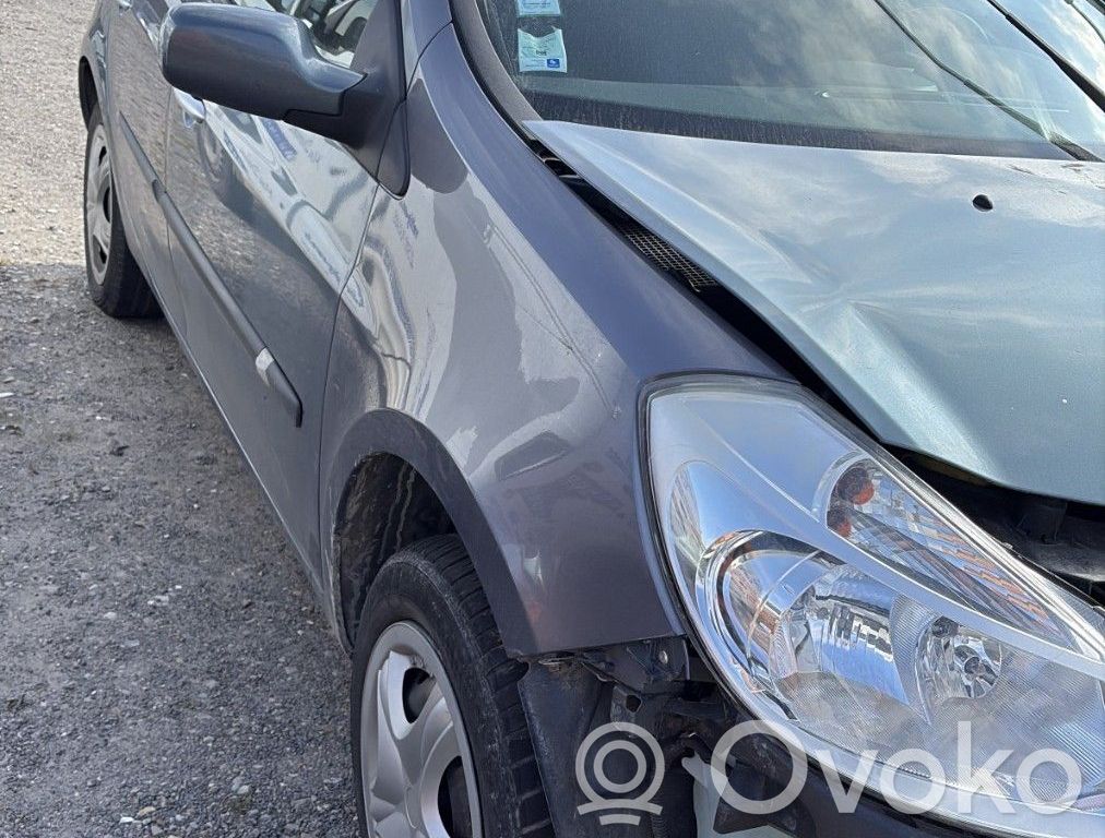 Clio III Clio  8200674055