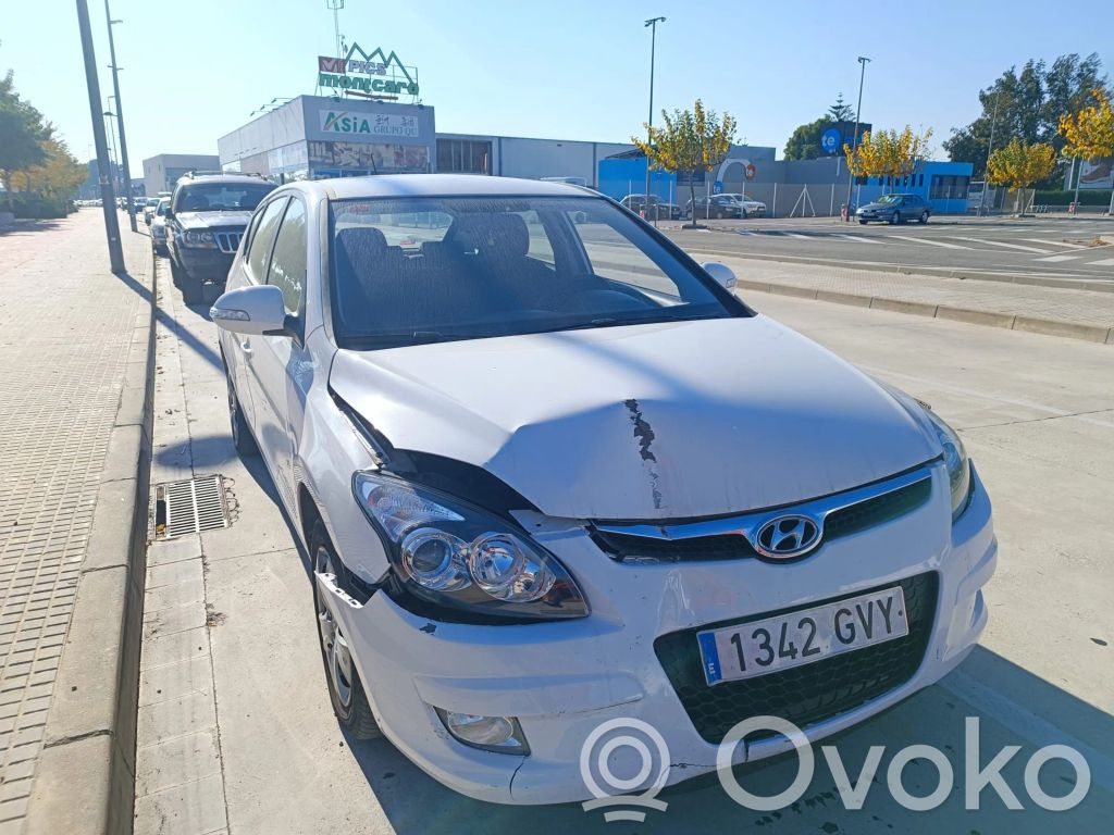 i30 i30  937702L000
