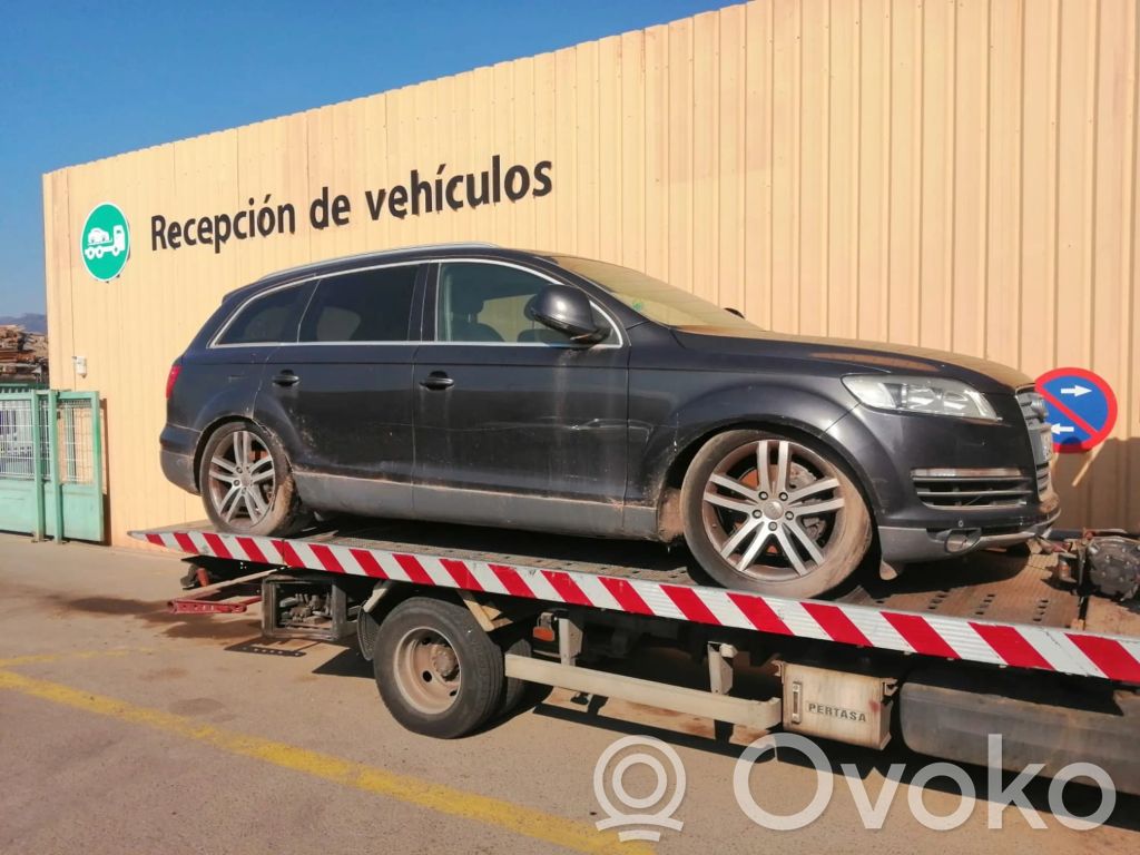 Q7 4L Q7  4L0941029D