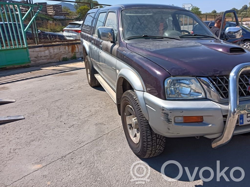 L200 L200, L300, L400 Space Gear  MR355690