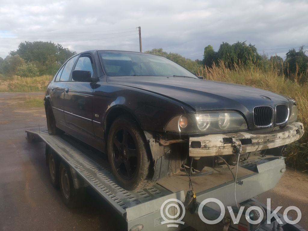 5 E39 Series 5  61358372143