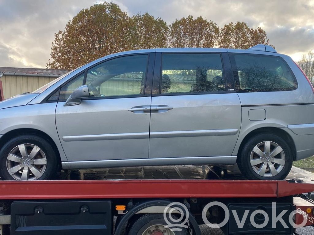 C8 C8  1628915180