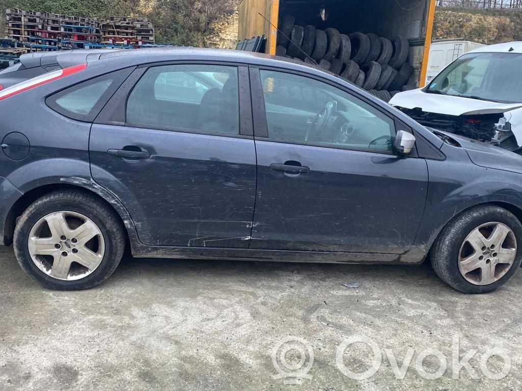 Focus Focus  1744977