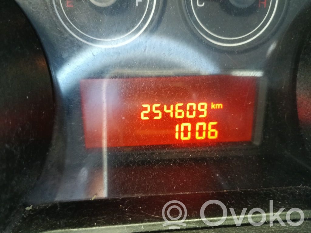Bravo Bravo, Brava  43710748