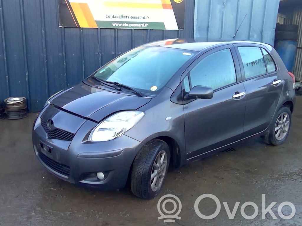 Yaris Yaris  1900033302