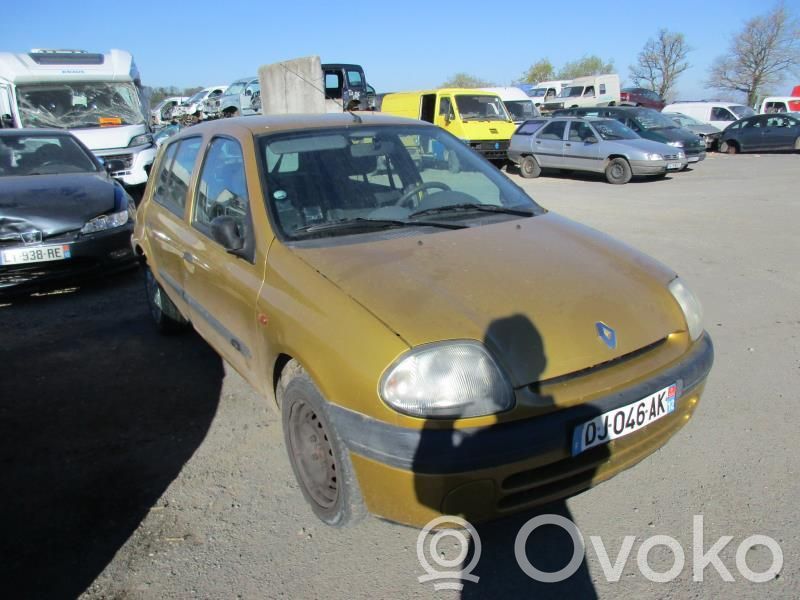 Clio II Clio  7701471478