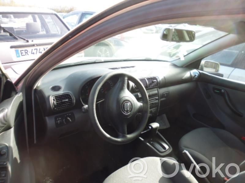 Leon (1M) Leon  1J0698517E