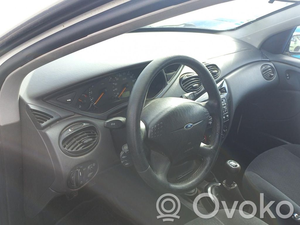 Focus Focus  1602947
