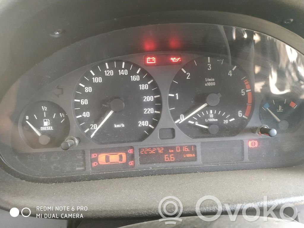 3 E46 Series 3  64118372783