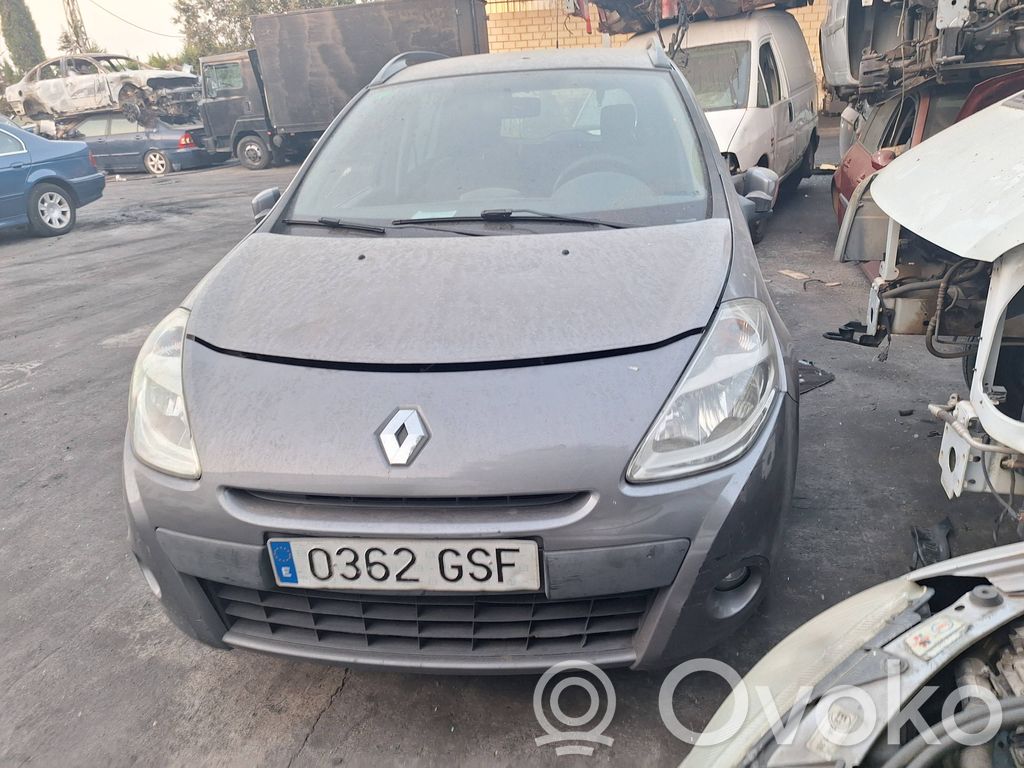 Clio III Clio  8200836949