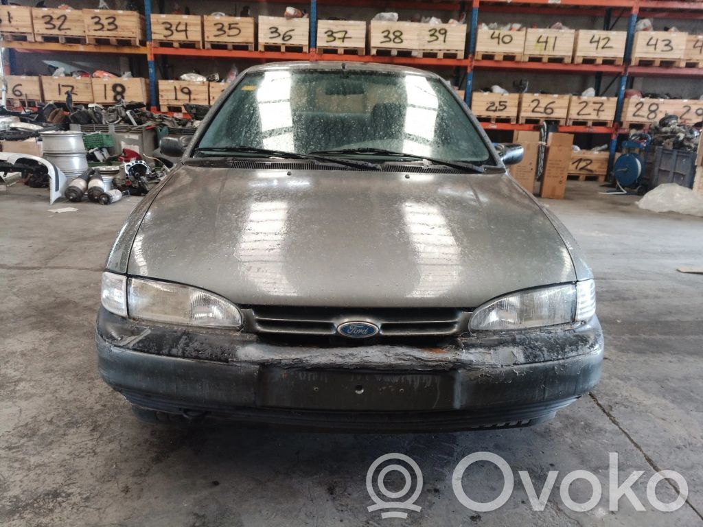 Mondeo MK I Mondeo  93BB13K196