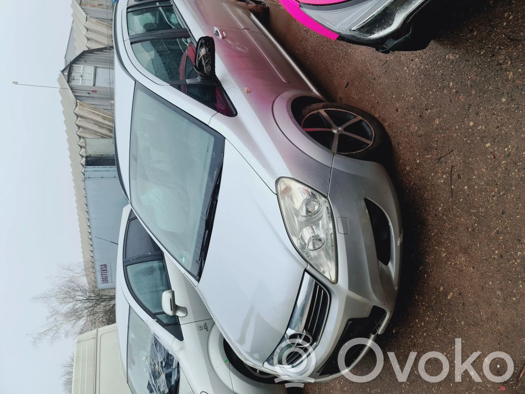 Zafira B Zafira  90539246