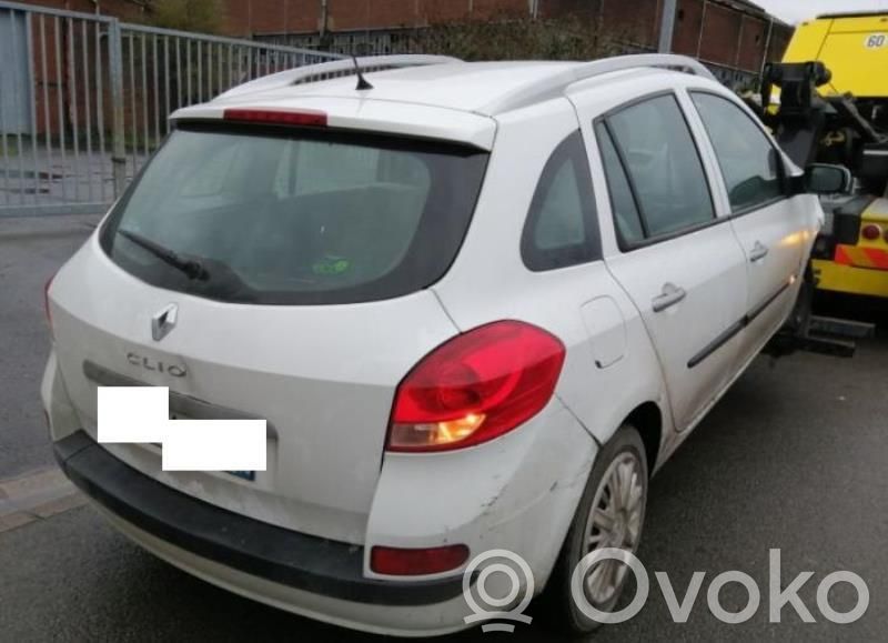 Clio III Clio  8200586844