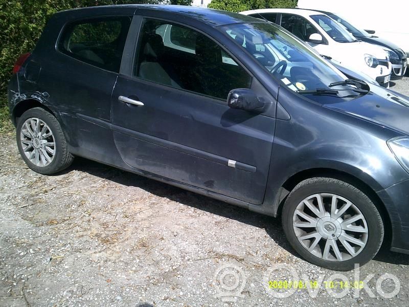 Clio III Clio  7701476105