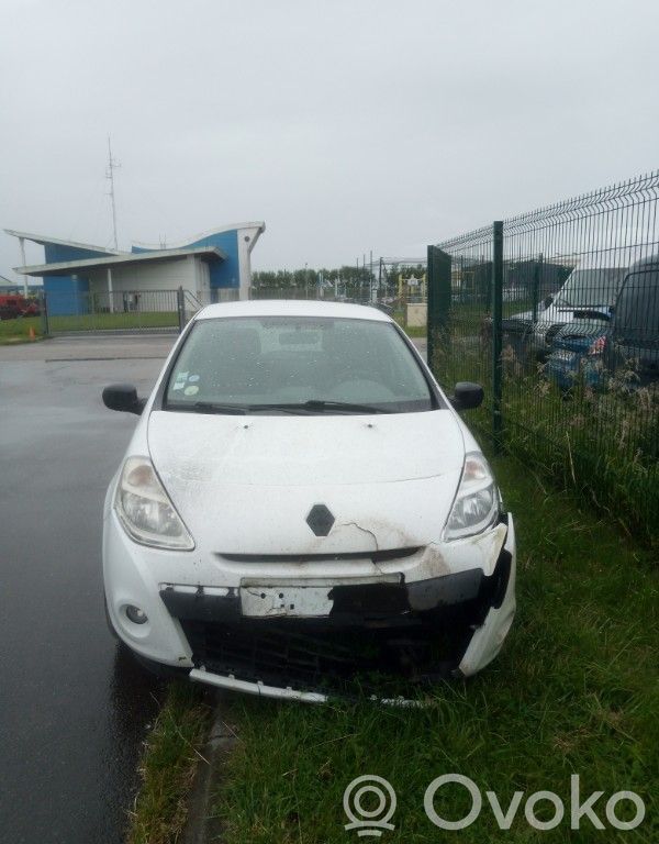 Clio III Clio  7701479250