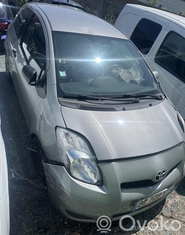 Yaris Yaris  521590D986