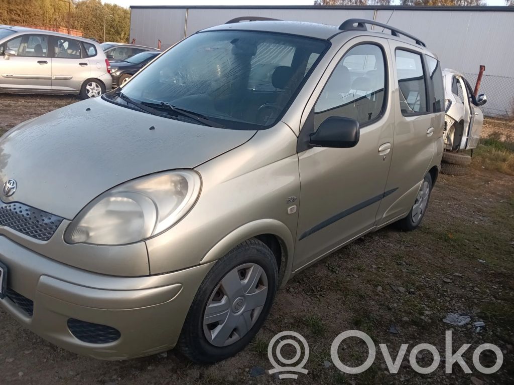 Yaris Verso Yaris Verso  8611052030