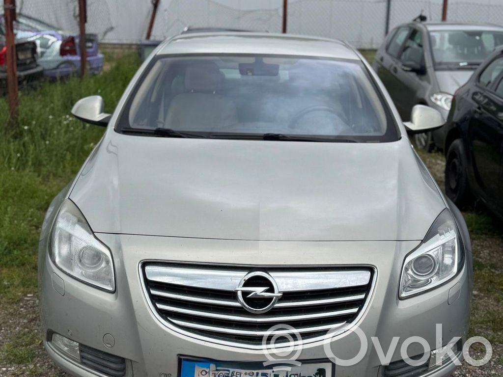 Insignia A Insignia  12628024