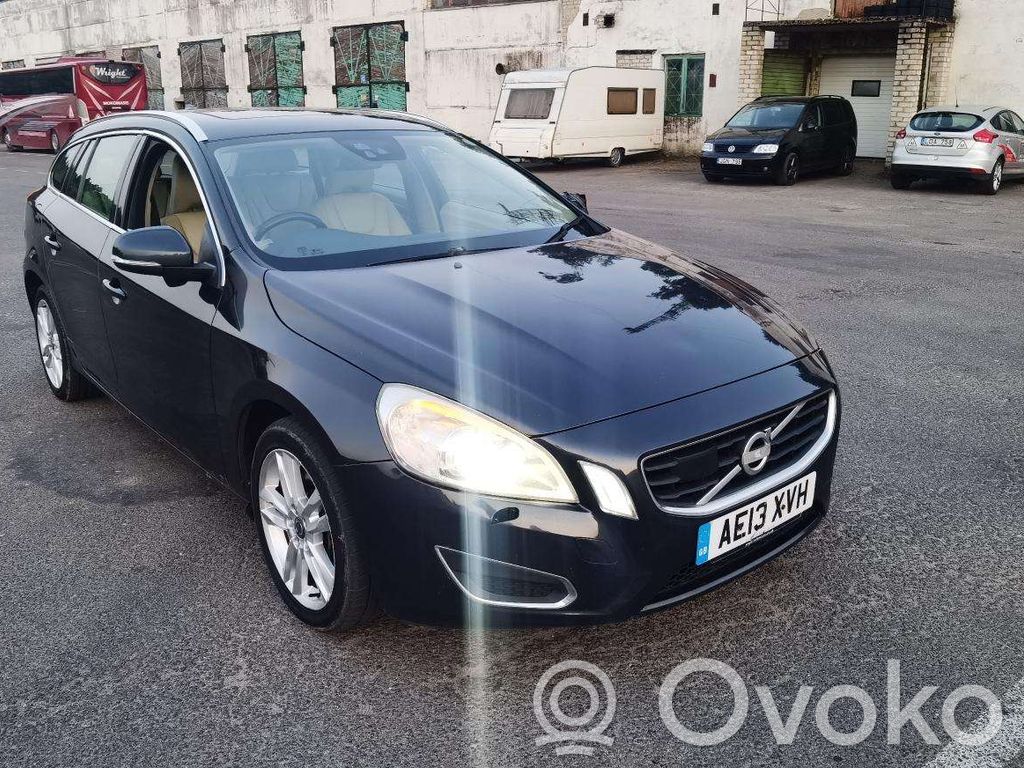 V60 V60, V60 Cross Country  S5000260