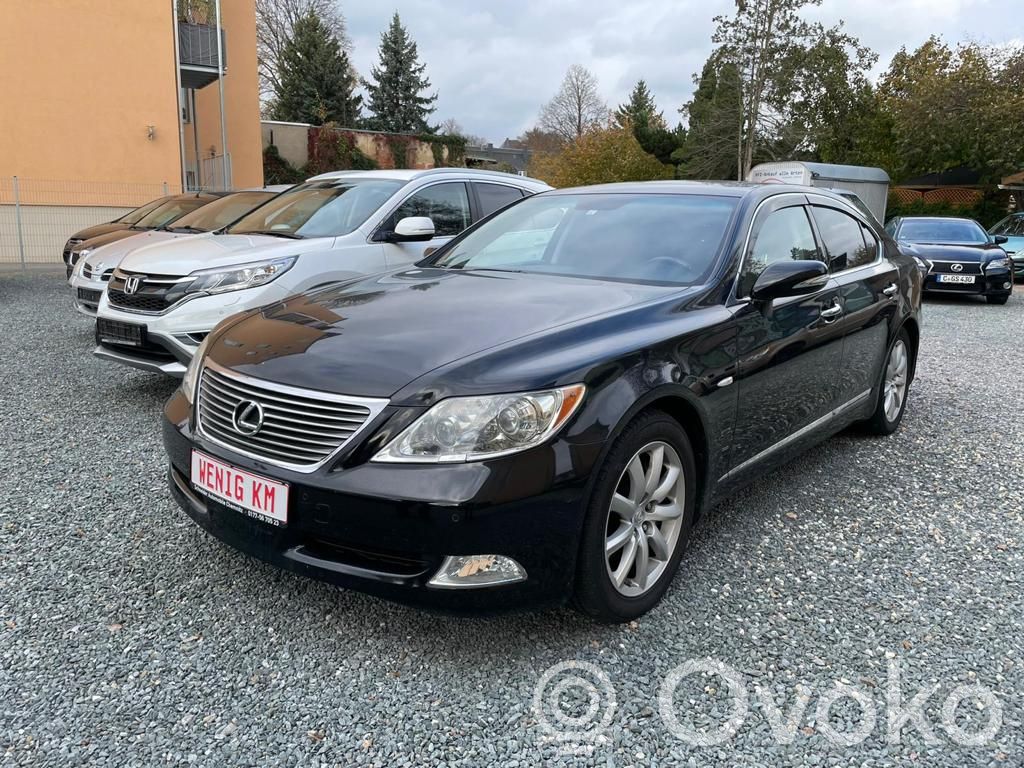 LS 460 - 600H LS  2URFSE