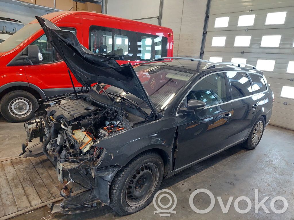 PASSAT B7 Passat  3C8941431A
