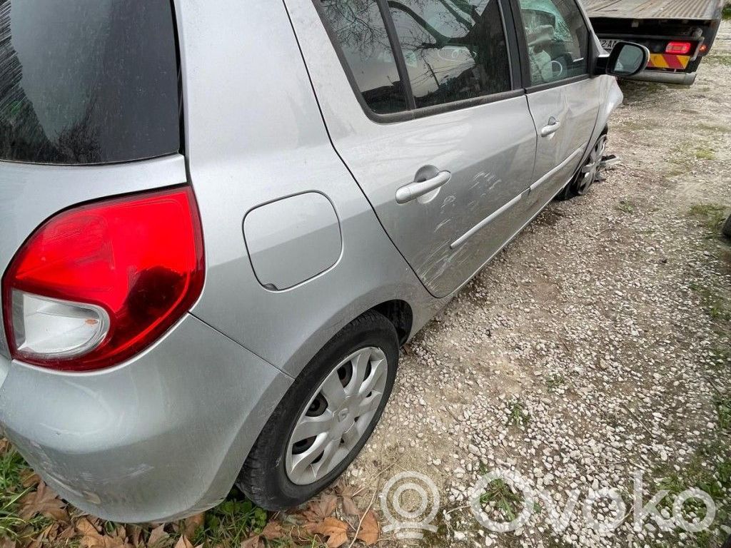 Clio III Clio  8200674056
