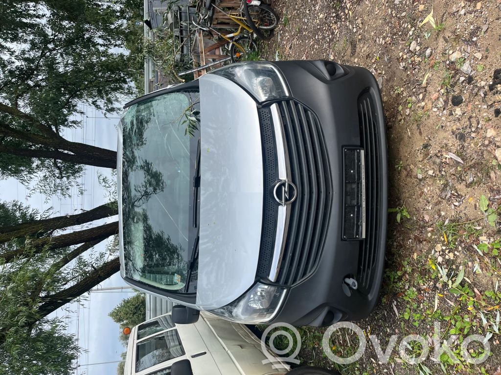 Vivaro Vivaro  A93457527