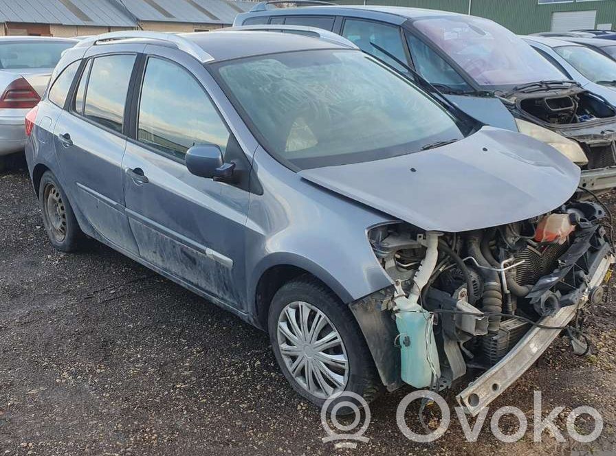 Clio III Clio  8200744092