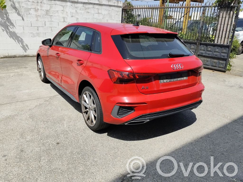 A3 8Y A3, S3  4K0941572CJ