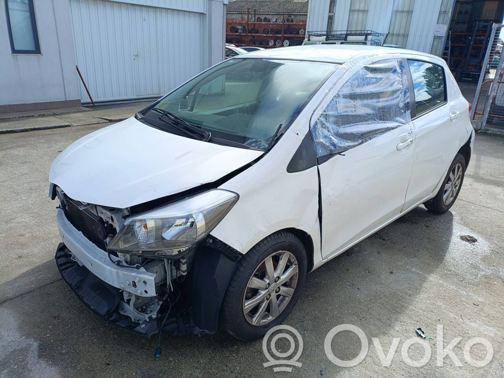 Yaris Yaris  8946702080