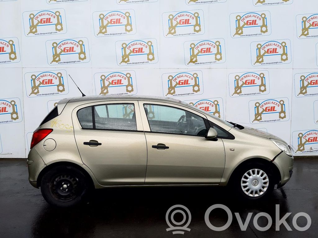 Corsa D Corsa  UU