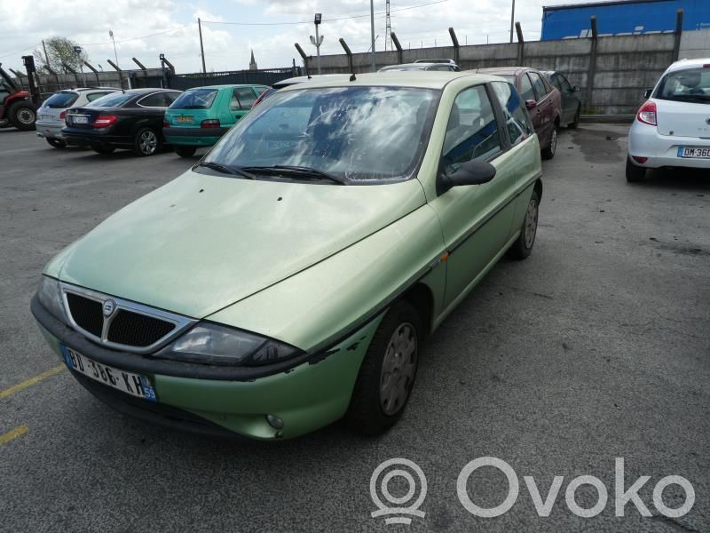 Ypsilon Ypsilon  7792698