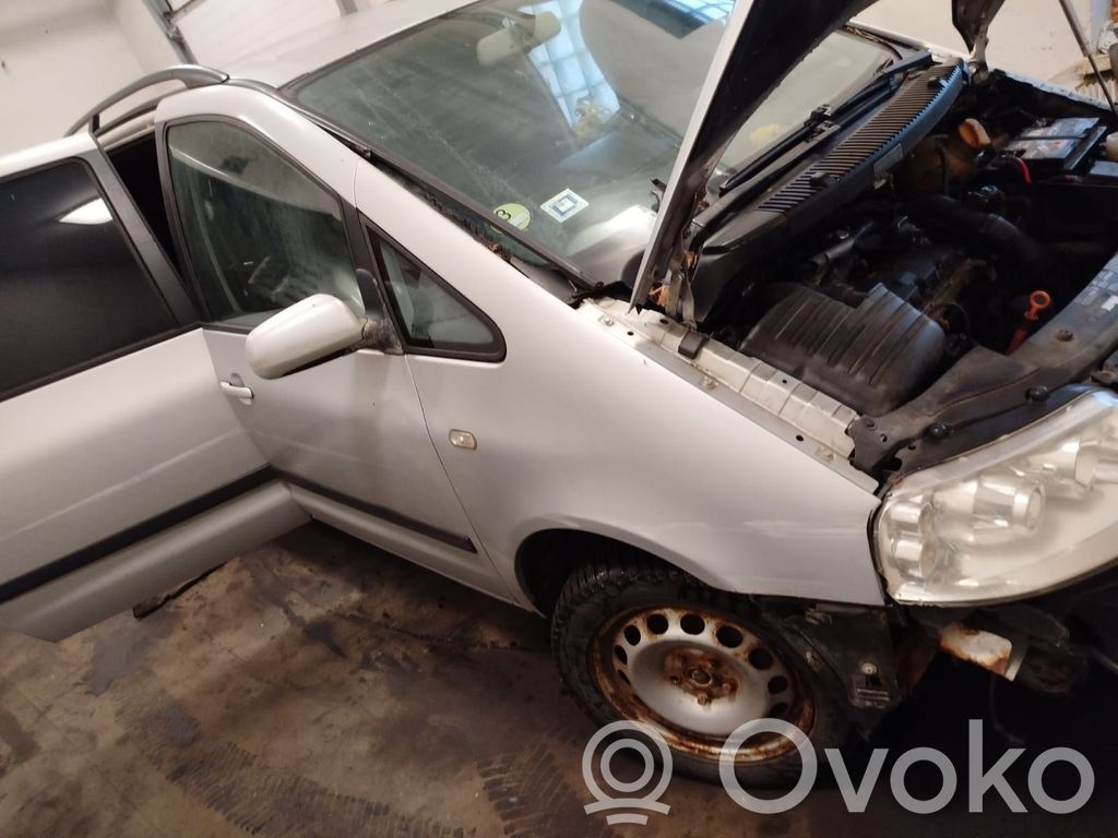 Sharan Sharan  7M3122051