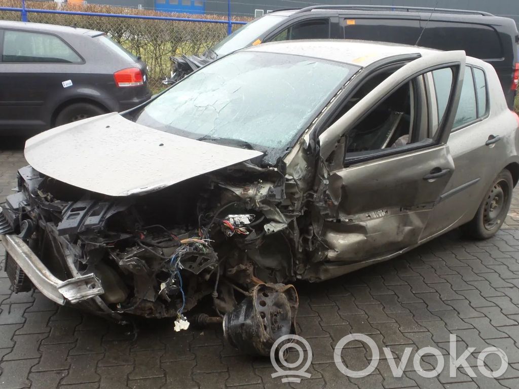 Clio III Clio  D4F784