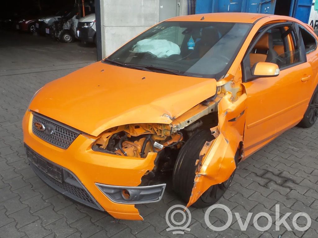 Focus Focus  3M5T11000EA