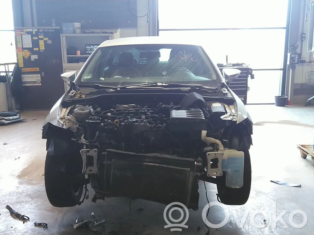 Leon (5F) Leon  04L100033AX