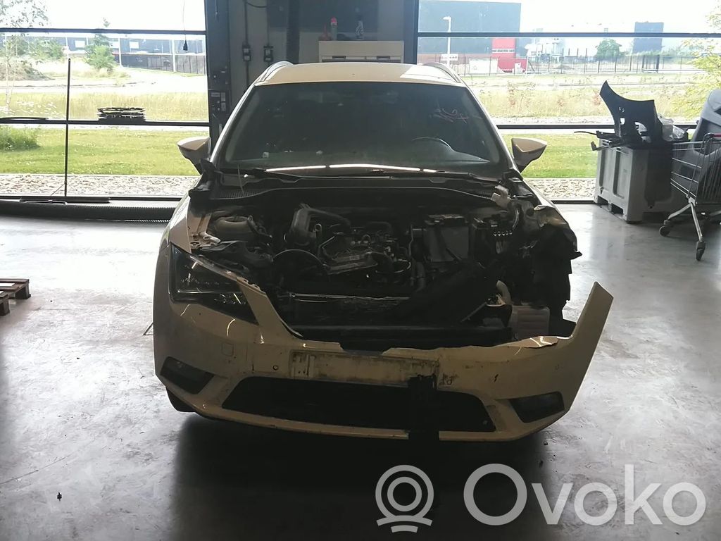 Leon (5F) Leon  04E906262EB