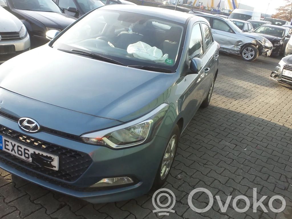 i20 Active i20  52750