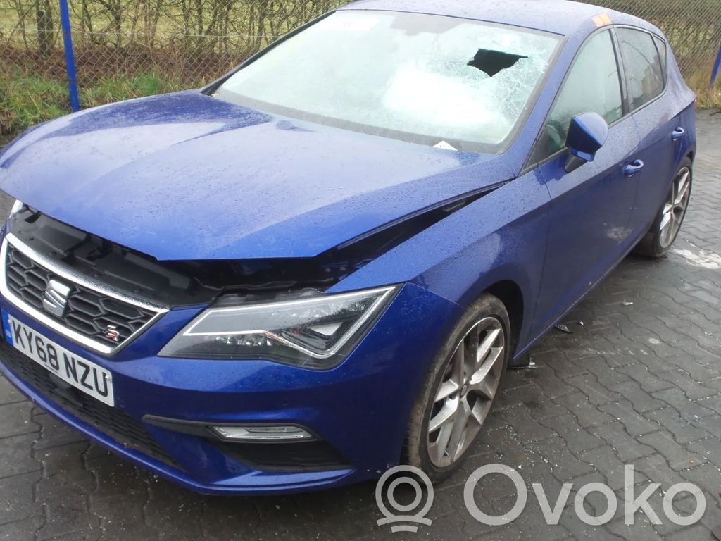 Leon (5F) Leon  5Q4959593M