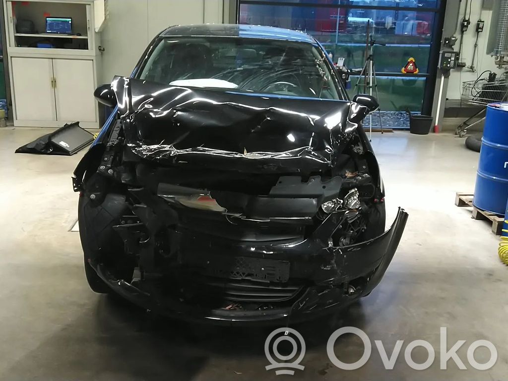 Corsa D Corsa  13179916