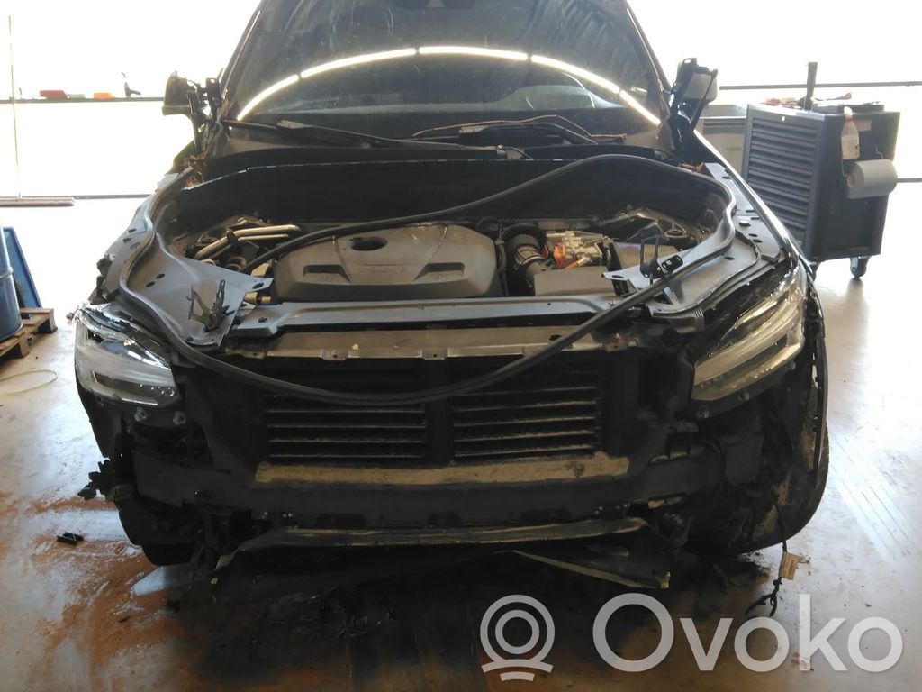XC90 XC90  31367945