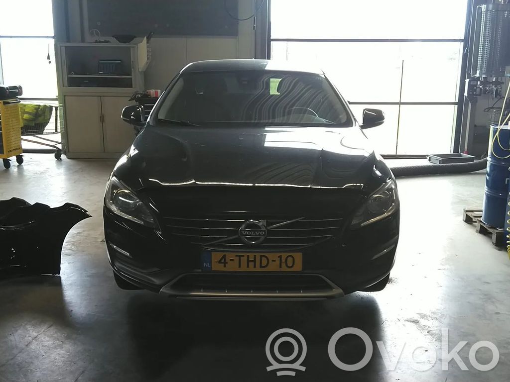 V60 V60, V60 Cross Country  30644799