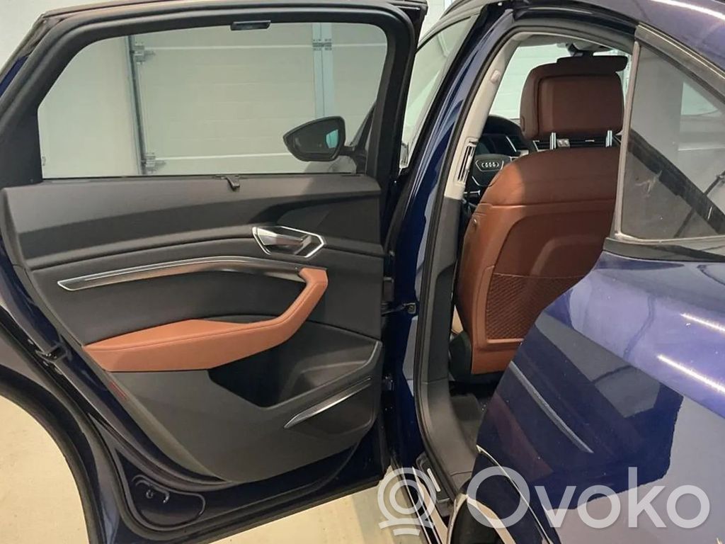 e-tron e-tron  5Q0951177A