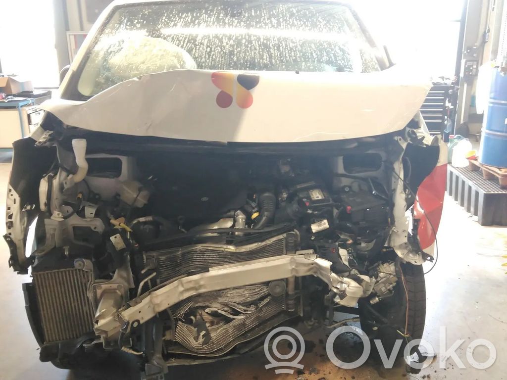 Vivaro Vivaro  9831158780