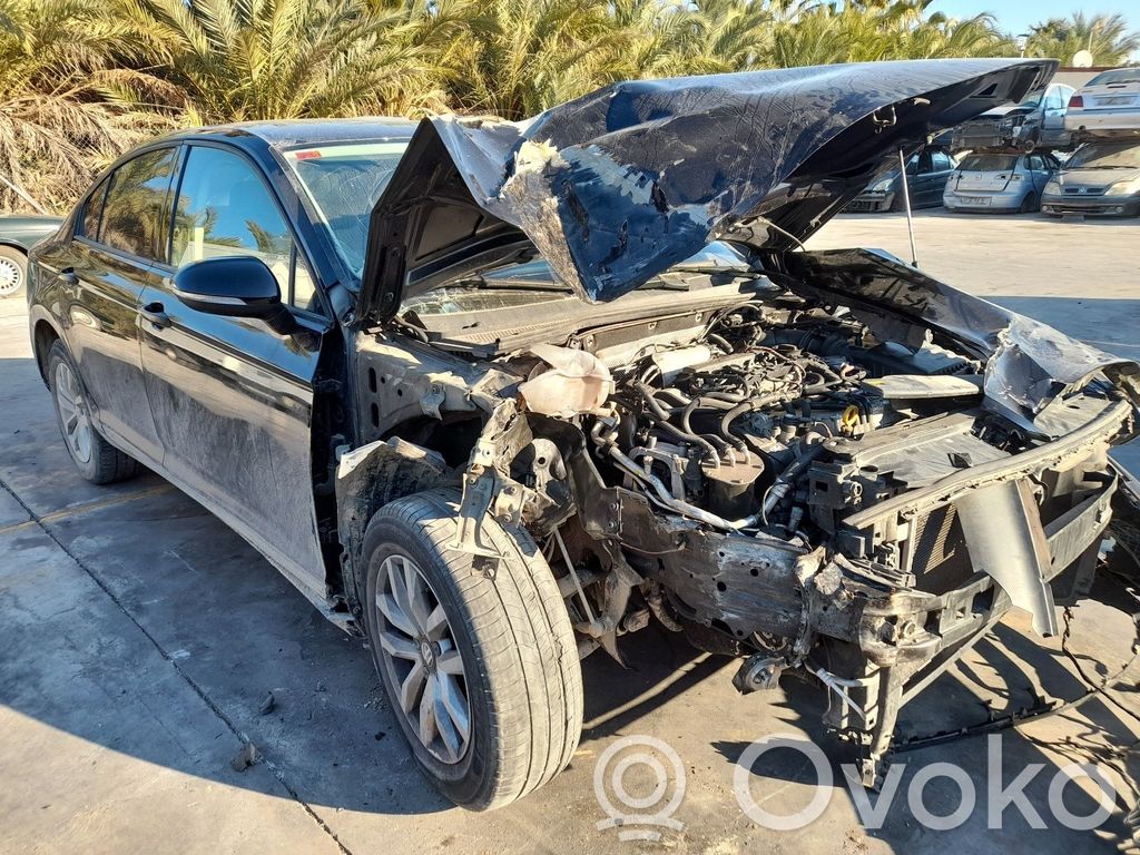 PASSAT B8 Passat  622995100A