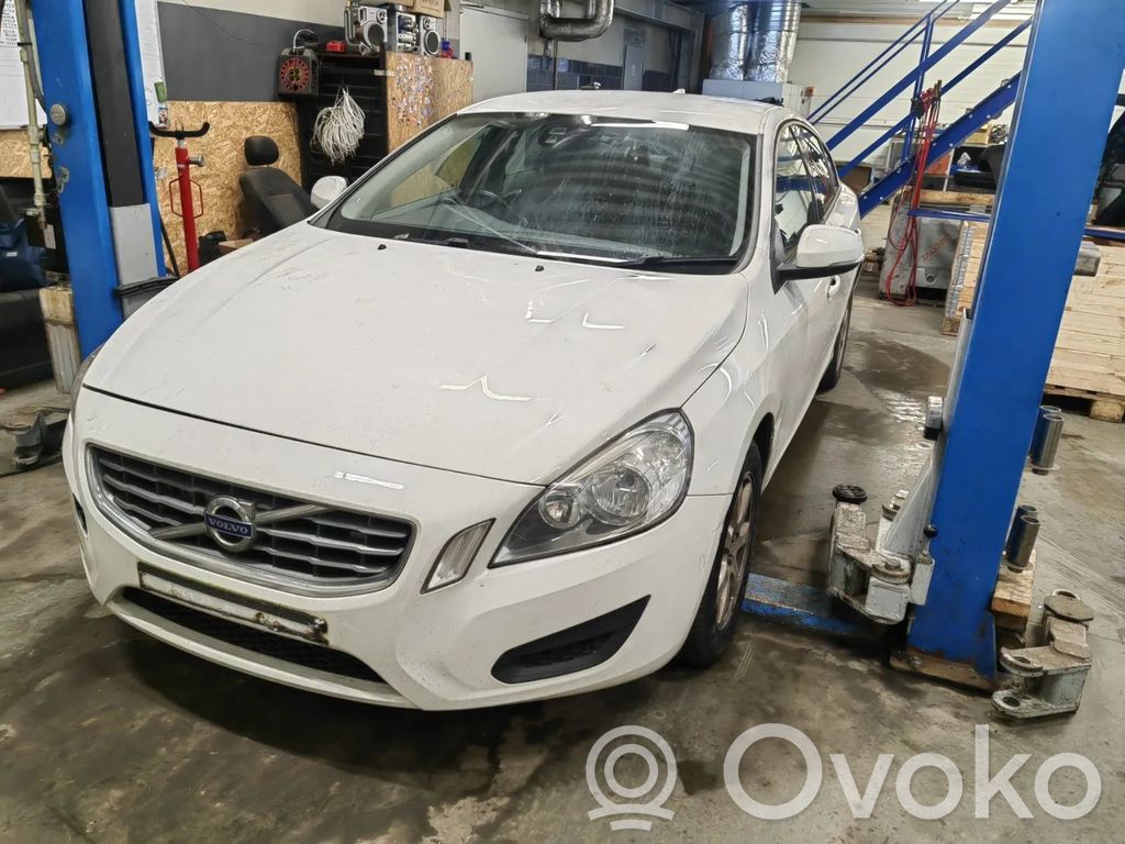S60 S60  30757556