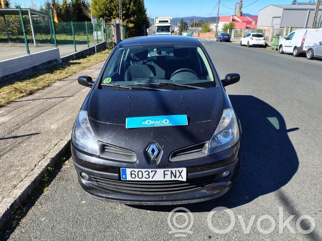 Clio III Clio  8200584675