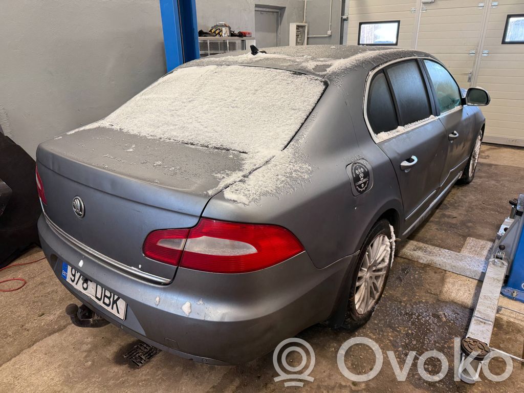 Superb B6 (3T) Superb  KXZ