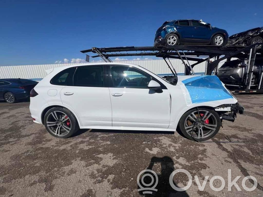 Cayenne (92A) Cayenne  7P5854884